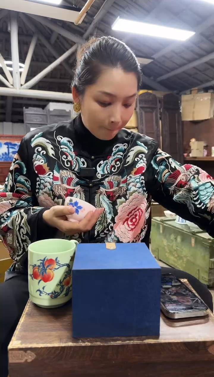 碗瓷繁花似锦八角稀土杯