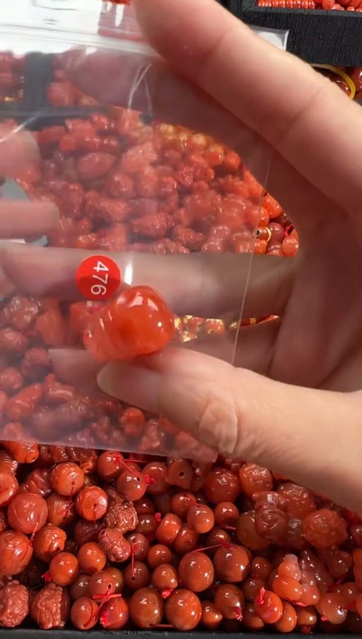 【闪购商品】南红玛瑙颈饰未镶嵌1