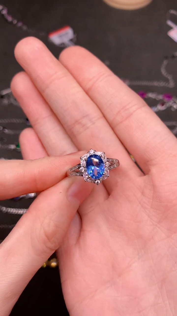 【闪购商品】海蓝宝石戒圈银S925镶嵌........