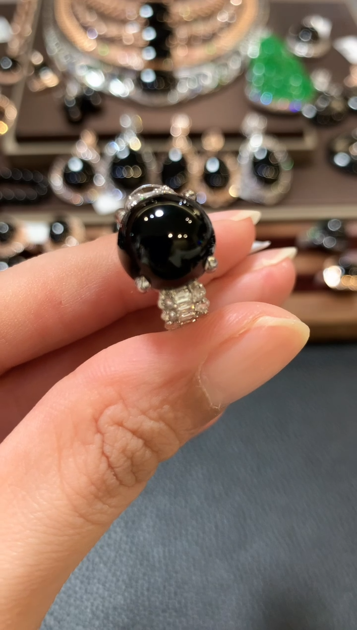 18K金镶嵌戒指翡翠南*君m30  