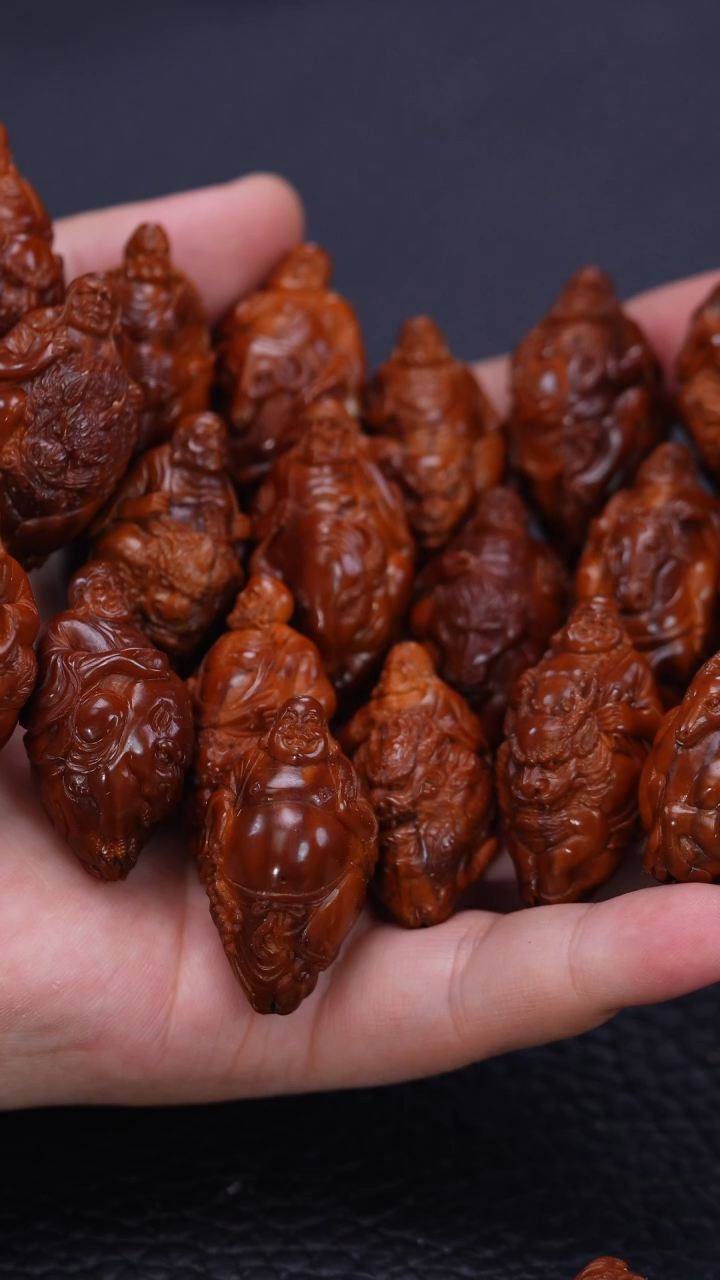 【闪购商品】橄榄核其他回血许忠英本工骑兽整身十八罗汉脖挂