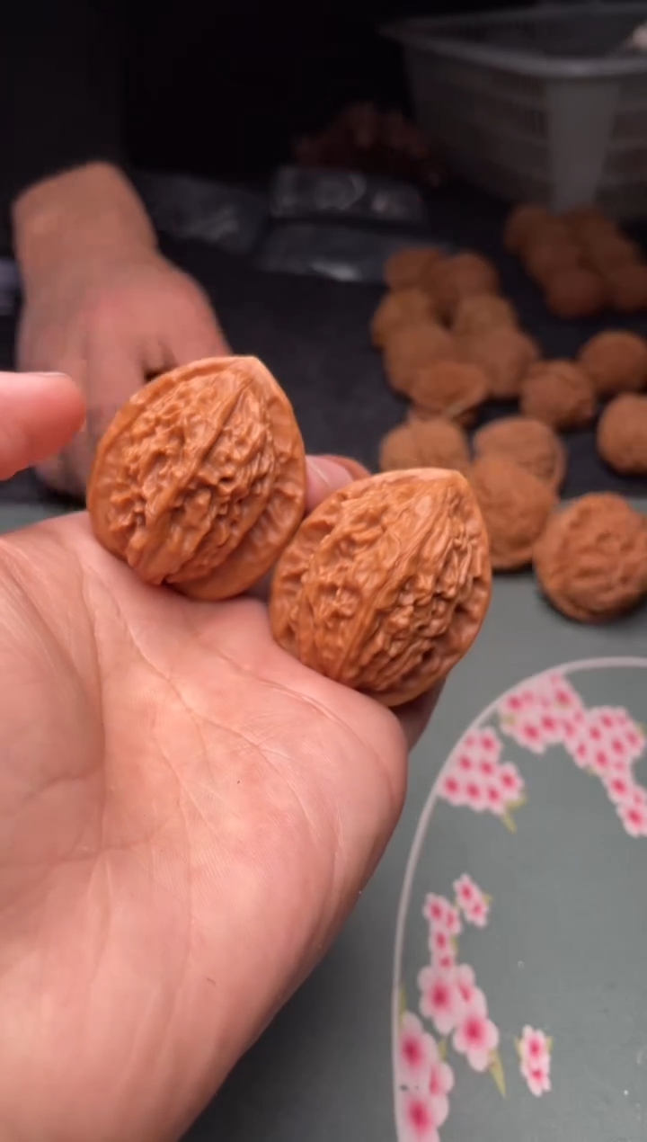 把件文玩核桃a149   大红袍 37尺