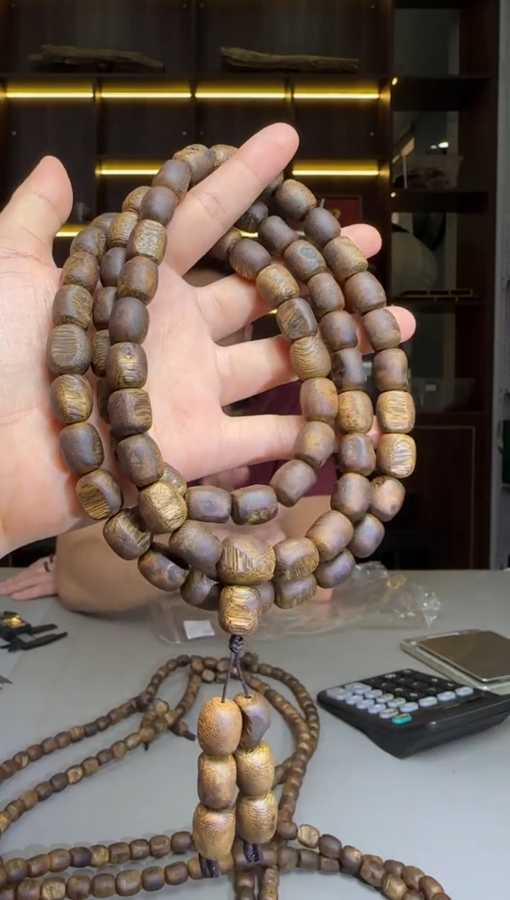 沉香碎屑沉香738号乌身留疤1.1多圈配碎屑香粉多样性发一51