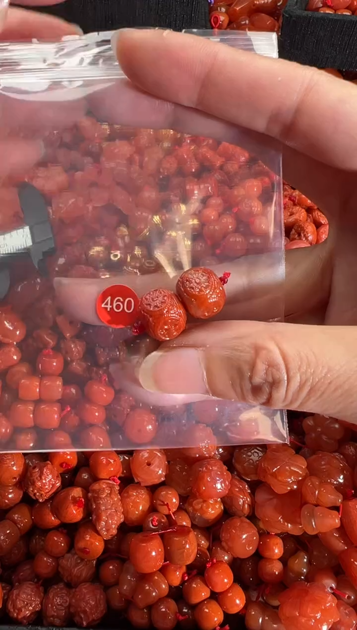 【闪购商品】南红玛瑙颈饰未镶嵌1