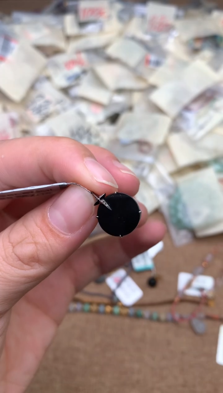 18K金镶嵌挂件翡翠一