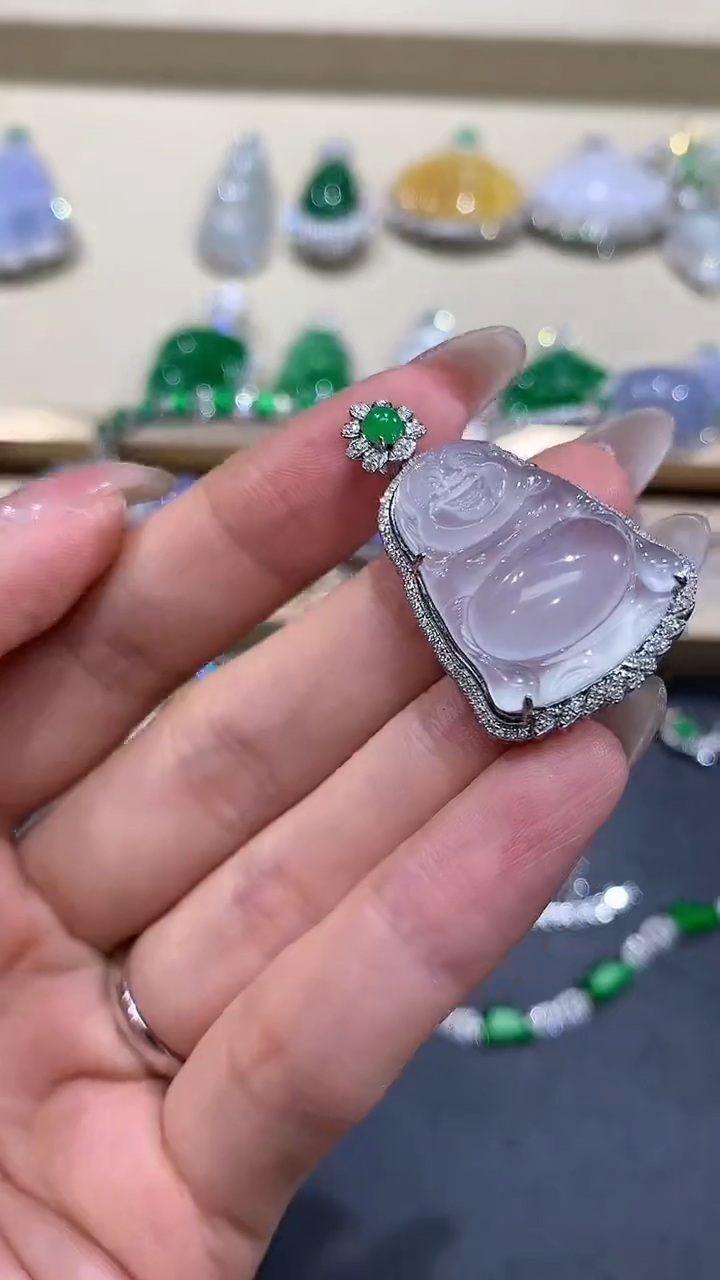 【闪购商品】翡翠吊坠(不含链)18K金镶嵌17团购