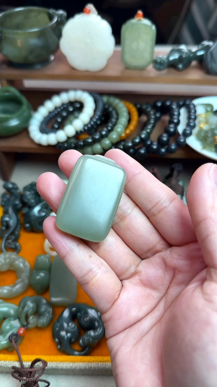 【闪购商品】和田玉吊坠(不含链)未镶嵌无事牌苏工