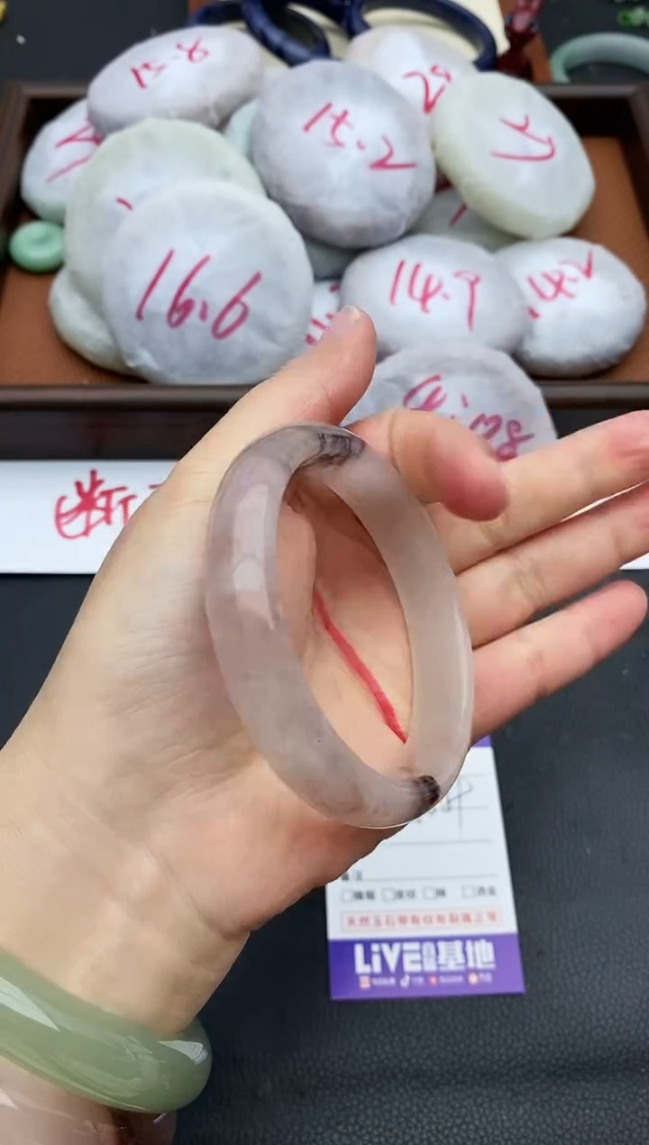 未镶嵌手镯石英质玉61+58/59