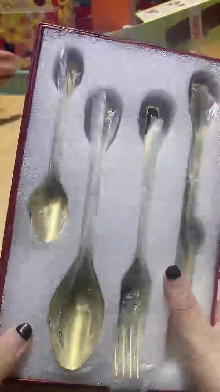 【闪购商品】瓷片锅碗瓢盆一件不剩