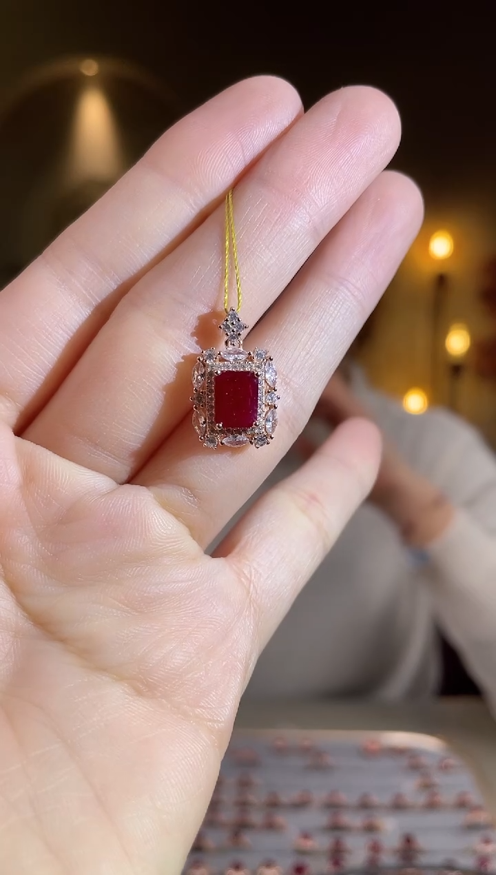 银S925镶嵌颈饰红宝石颈饰