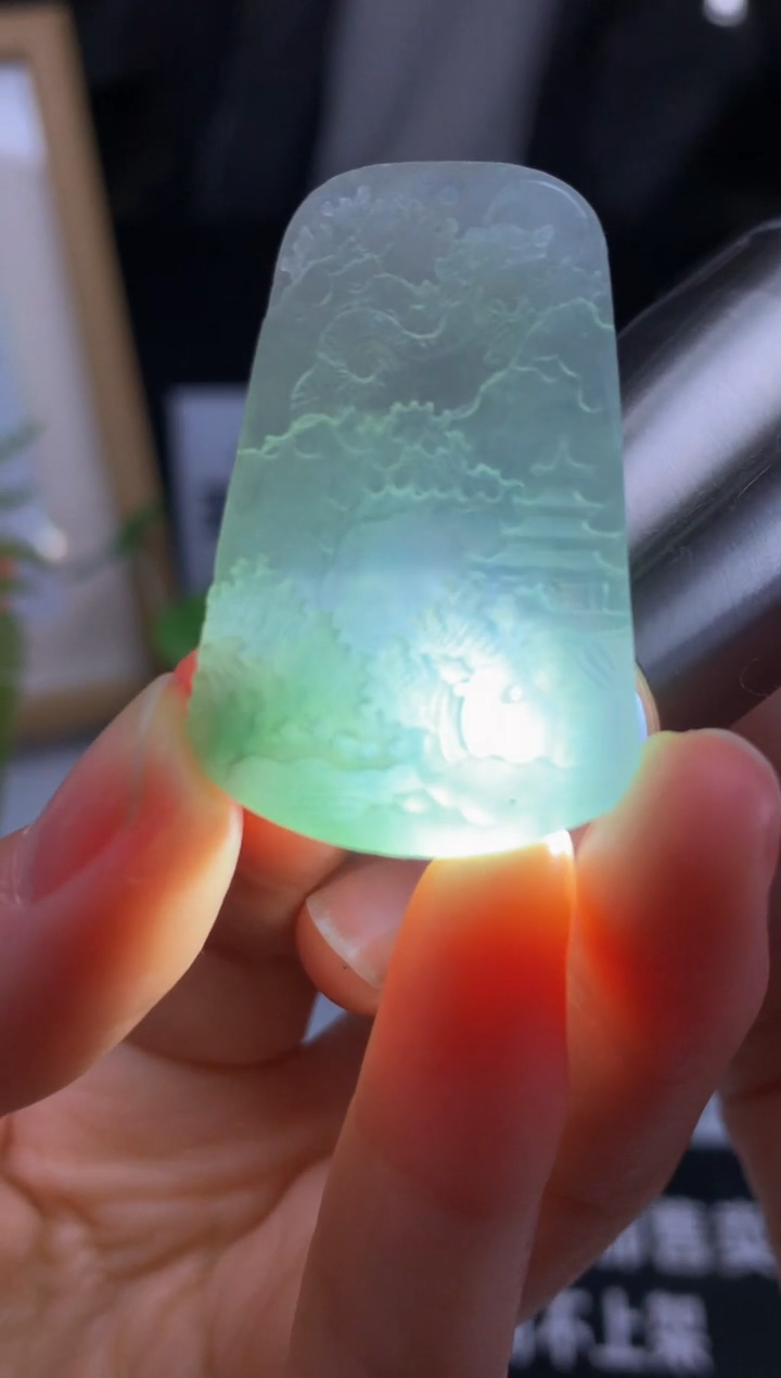 【闪购商品】定制翡翠未镶嵌吊坠-86804