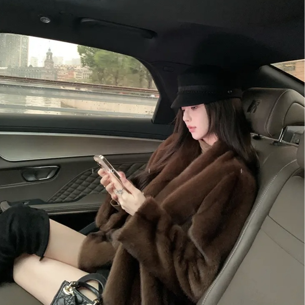 老钱风爆款气质高级皮绒显瘦保暖外套皮毛1一体