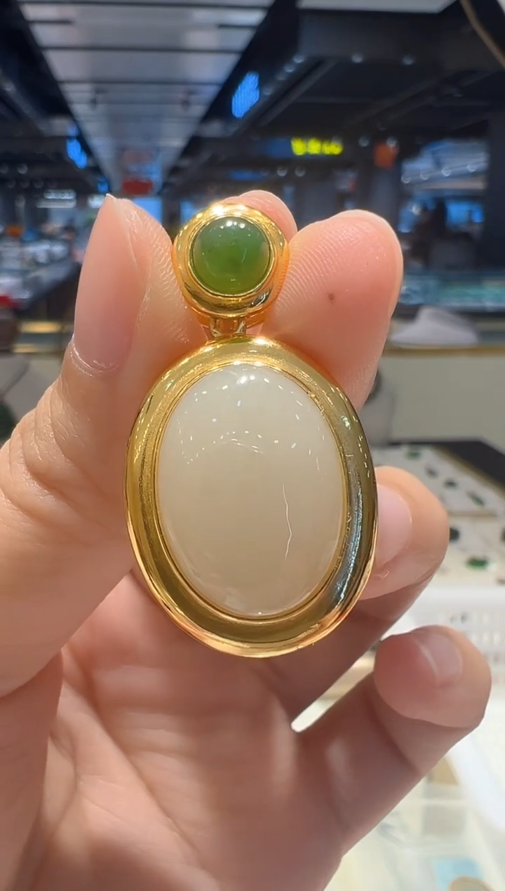 【闪购商品】和田玉颈饰银S925镶嵌32