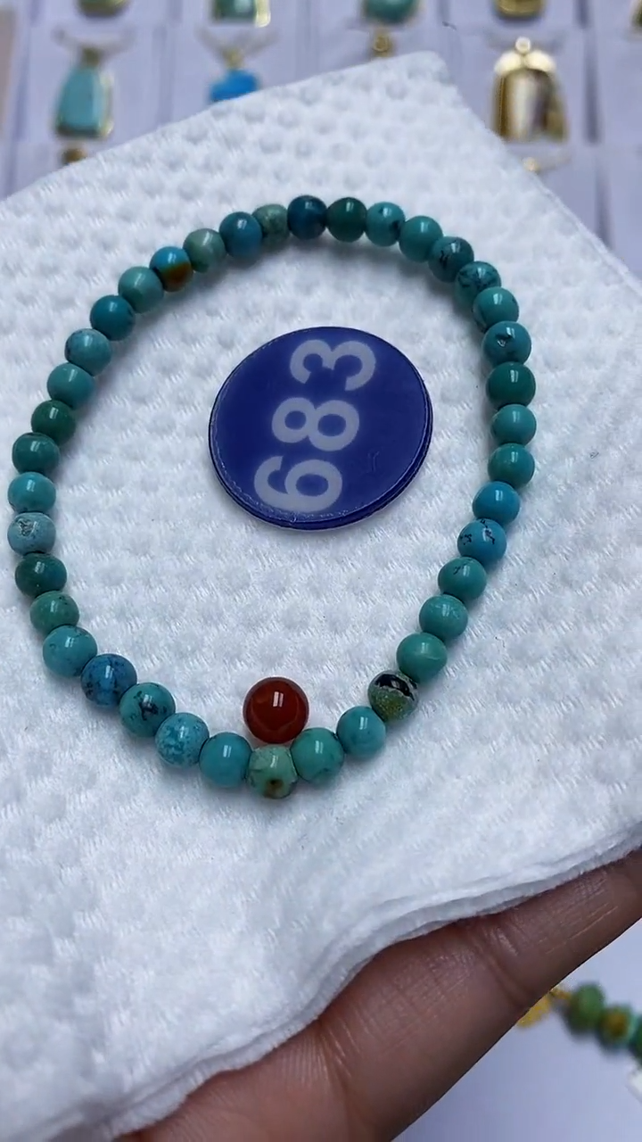 【闪购商品】玛瑙/玉髓手串（随机发）未镶嵌683