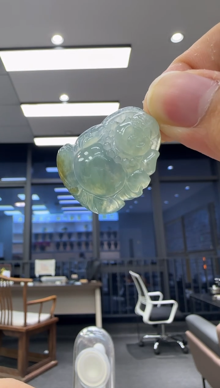 颈饰未镶嵌翡翠天然翡翠A货孤品一件 