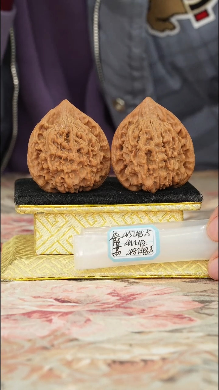 【闪购商品】文玩核桃把件官帽