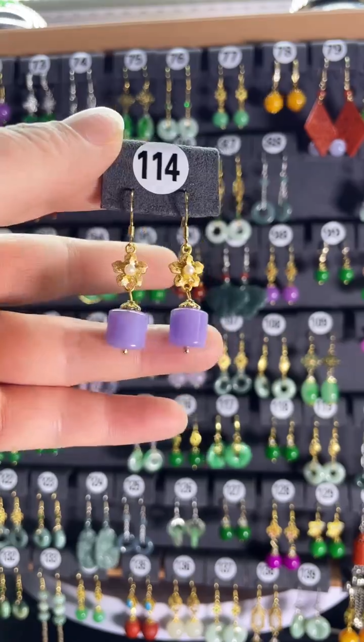 【闪购商品】翡翠耳饰银S925镶嵌114...