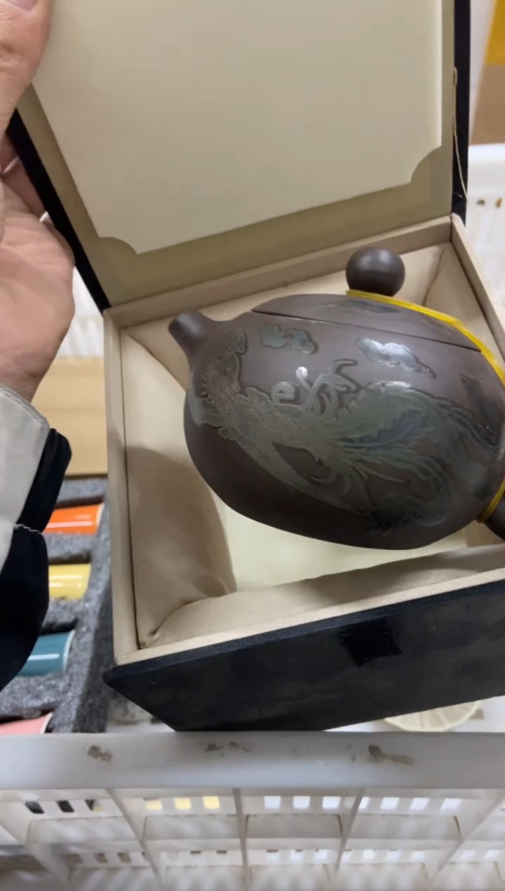 无运费险有瑕疵的摄影的产品有使用过的痕迹有点脏介意勿拍