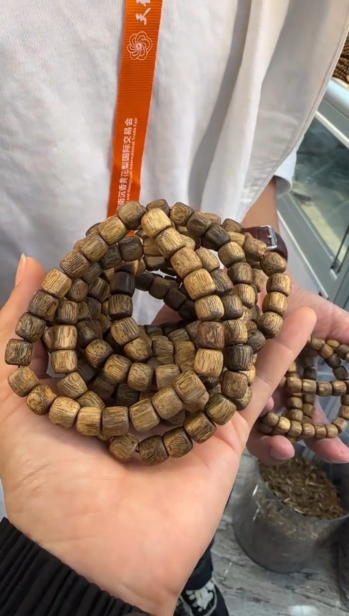 沉香手串99沉海南绿奇乌身圆叶树心油单圈多样性发1