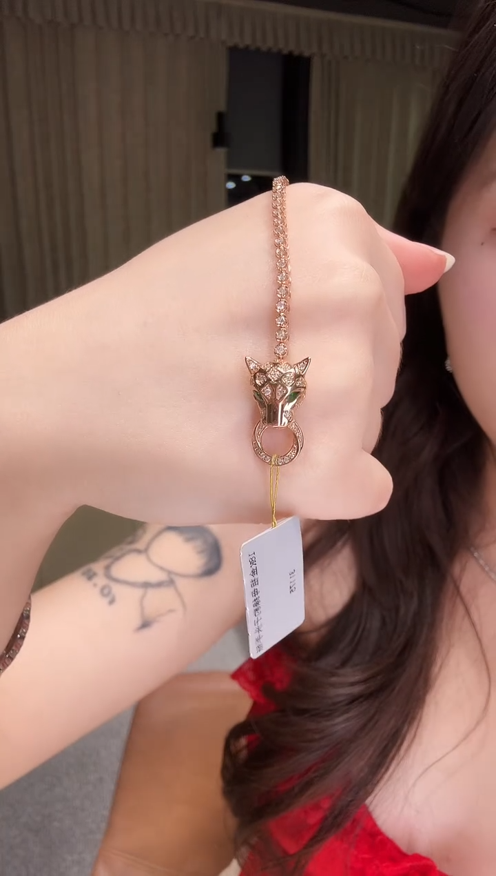 18K金镶嵌手链钻石豹子