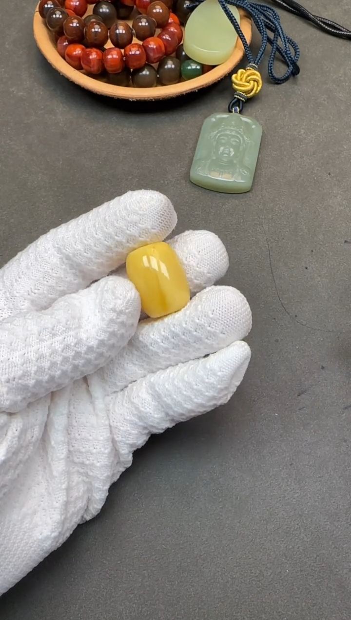 【闪购商品】蜜蜡吊坠(不含链)未镶嵌漂亮的蜜蜡吊坠