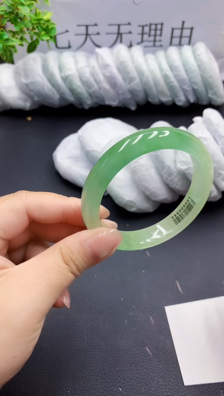 锦纶非金属缅风高冰美人手镯110