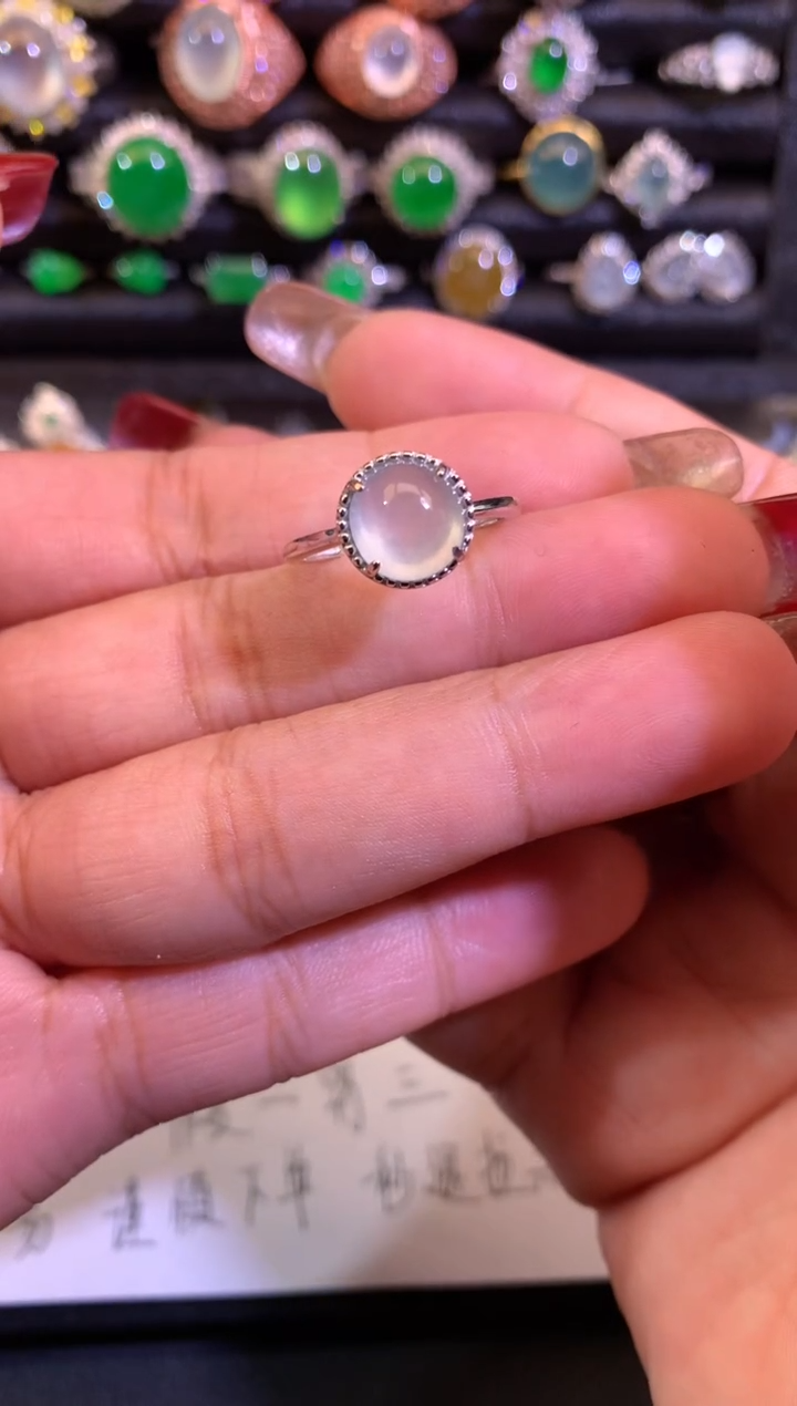 【闪购商品】翡翠戒指银S925镶嵌缅甸天然A货翡翠