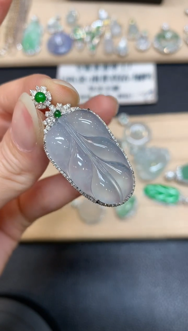 【闪购商品】翡翠颈饰18K金镶嵌树叶【无服务费