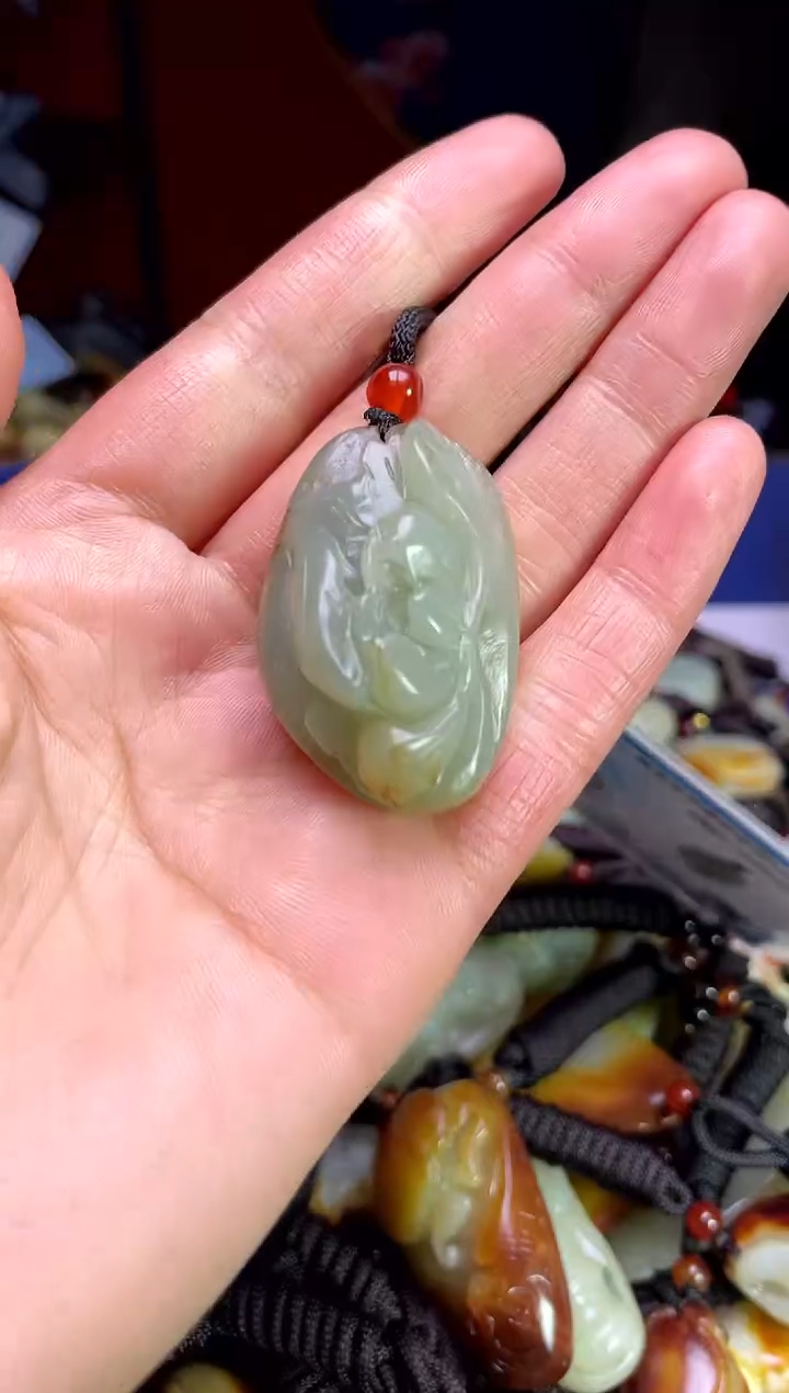 【闪购商品】和田玉颈饰未镶嵌1