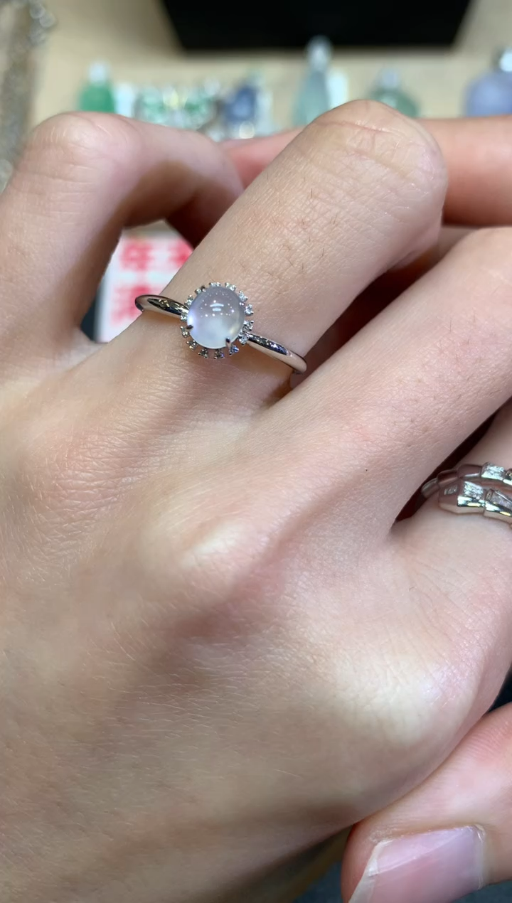 【闪购商品】翡翠戒指18K金镶嵌蛋面【无服务费】