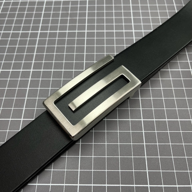 不锈钢G字平滑板扣头层牛皮手工皮带男士高档时尚休闲百搭黑色