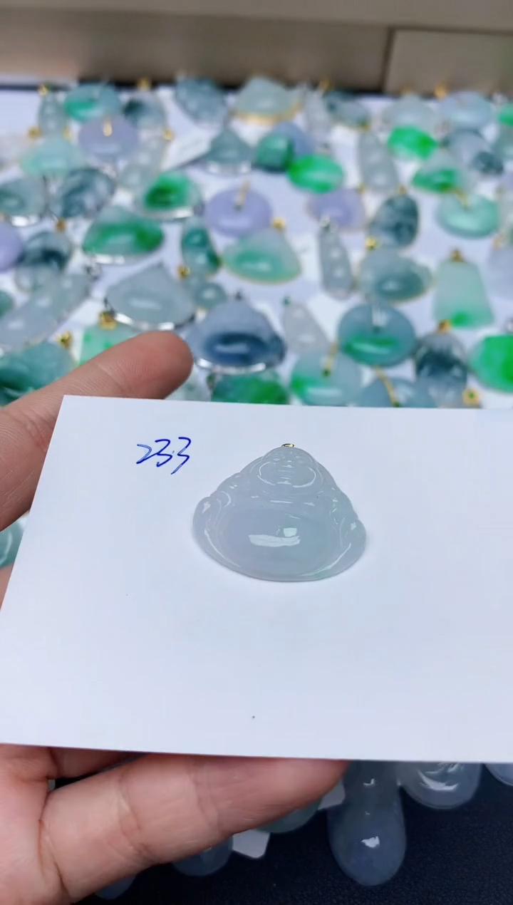 【闪购商品】翡翠颈饰18K金镶嵌天然翡翠A货   