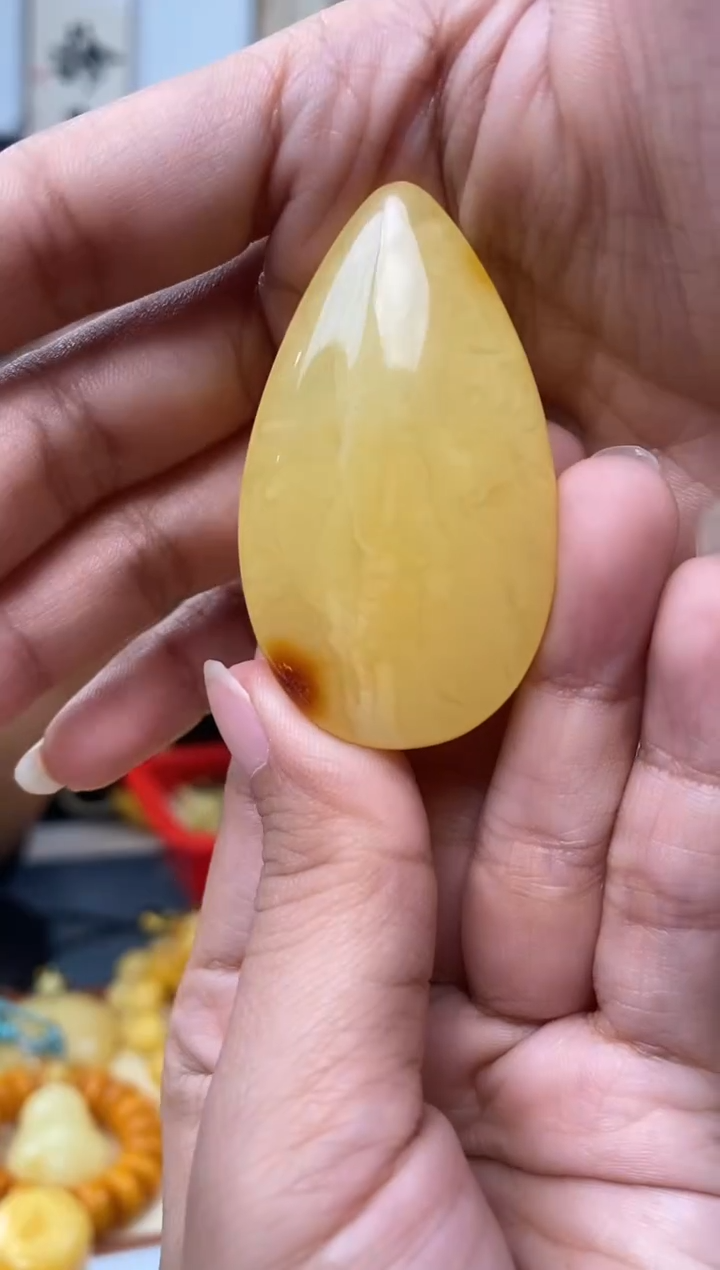 【闪购商品】琥珀裸石未镶嵌天然琥珀蜜蜡水滴