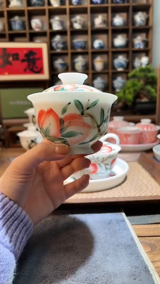 【闪购商品】手绘桃子大元宝盖碗