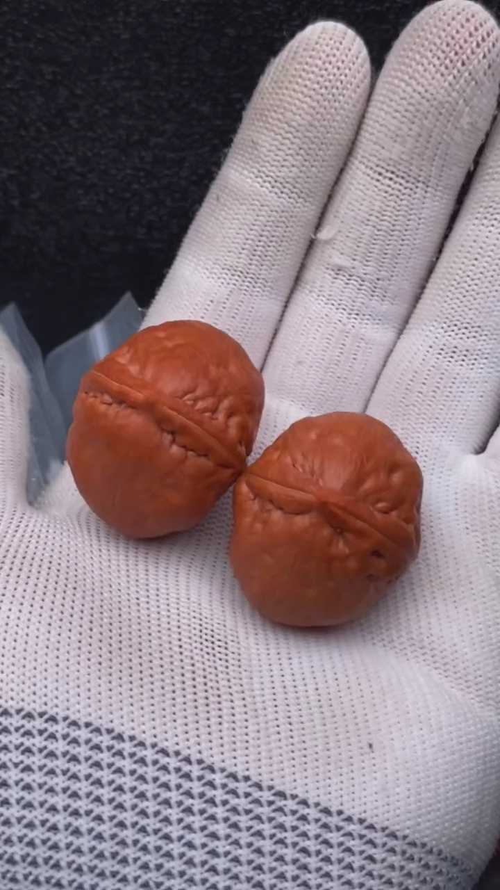 【闪购商品】文玩核桃把件大佛肚