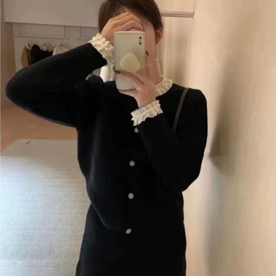 2802年货精致款 蕾丝珠珠领温柔毛衣