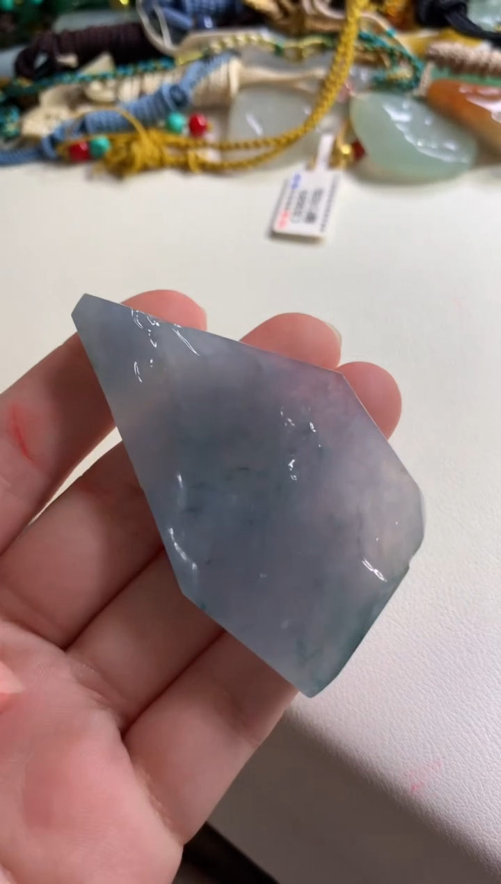 【闪购商品】翡翠颈饰未镶嵌吊坠