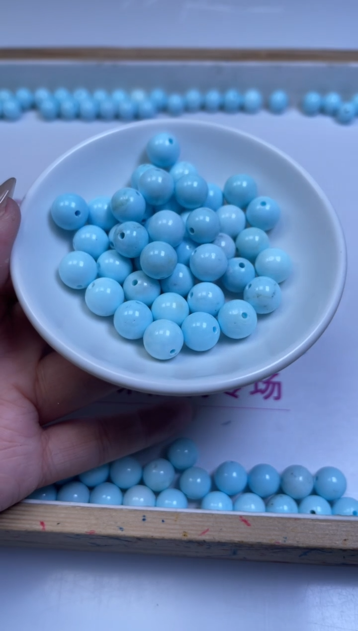 未镶嵌玛瑙手饰D481 蓝 白绿 松10mm10个9.9元