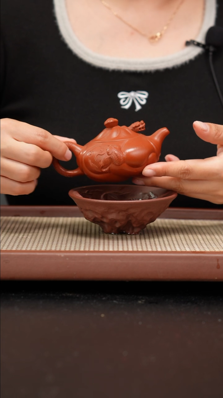 【闪购商品】紫砂茶壶黄龙山朱泥鱼化龙