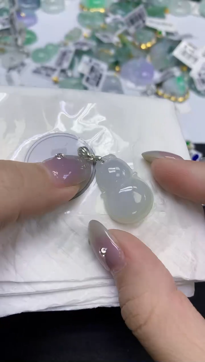 颈饰未镶嵌翡翠天然缅甸翡翠A货百元以上9元证书费自理