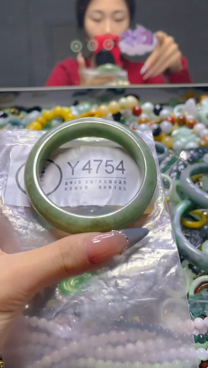 颈饰未镶嵌翡翠56-57/Y/翡翠A货，一件也是批发价