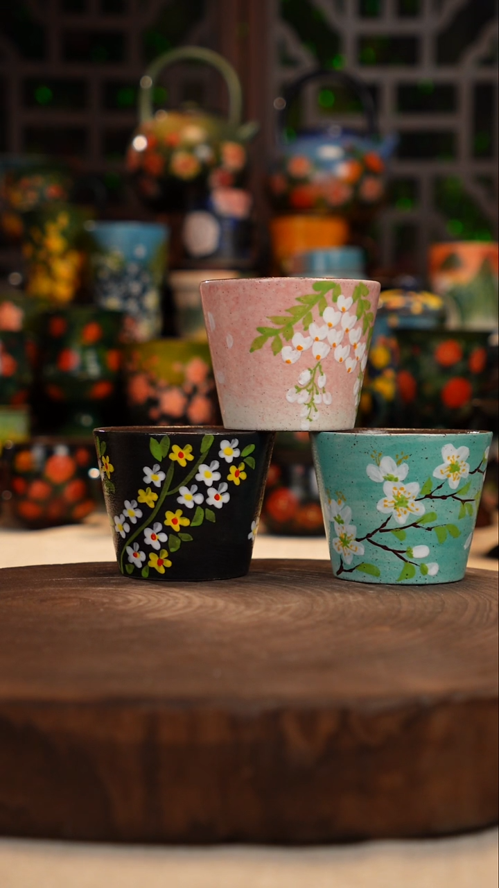 油画    釉下彩   杯子