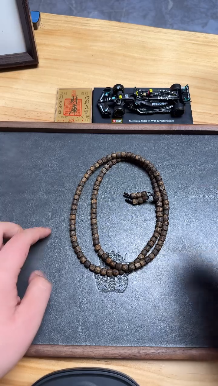 【闪购商品】沉香吊坠0.7沉水鼓珠手串多圈27克+