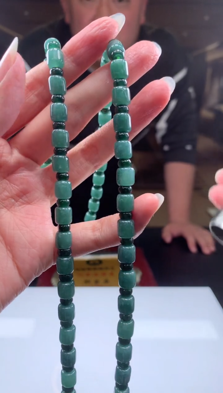 【闪购商品】定制翡翠未镶嵌挂件发货（拍一发一）