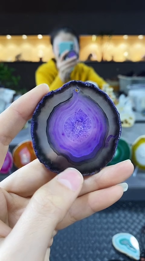未镶嵌颈饰玛瑙/玉髓一*宙玛瑙