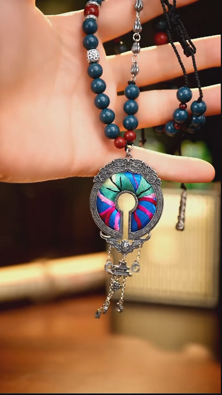 刺绣私人定制苗族手工A339