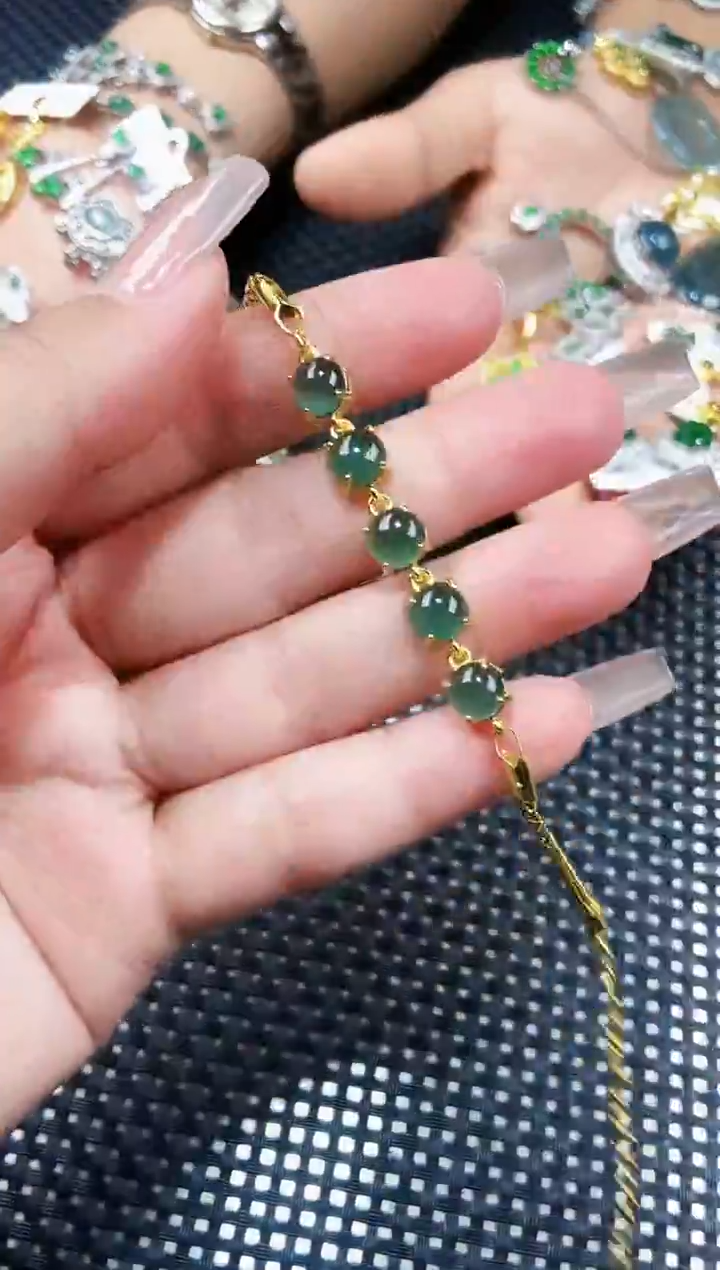 【闪购商品】翡翠手链未镶嵌111111111