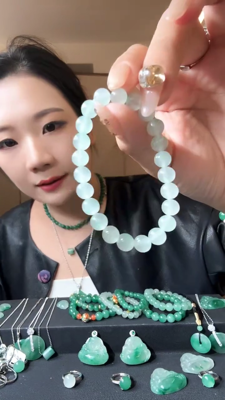 未镶嵌手链石英质玉（非洲翠）非洲翠珠串（拍一发其一）