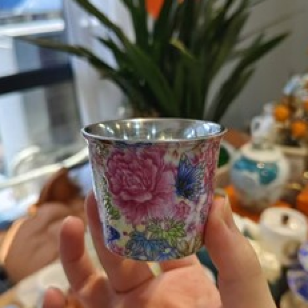 龙窑茶器   珐琅彩万花直口银主人杯     4248    （直播）