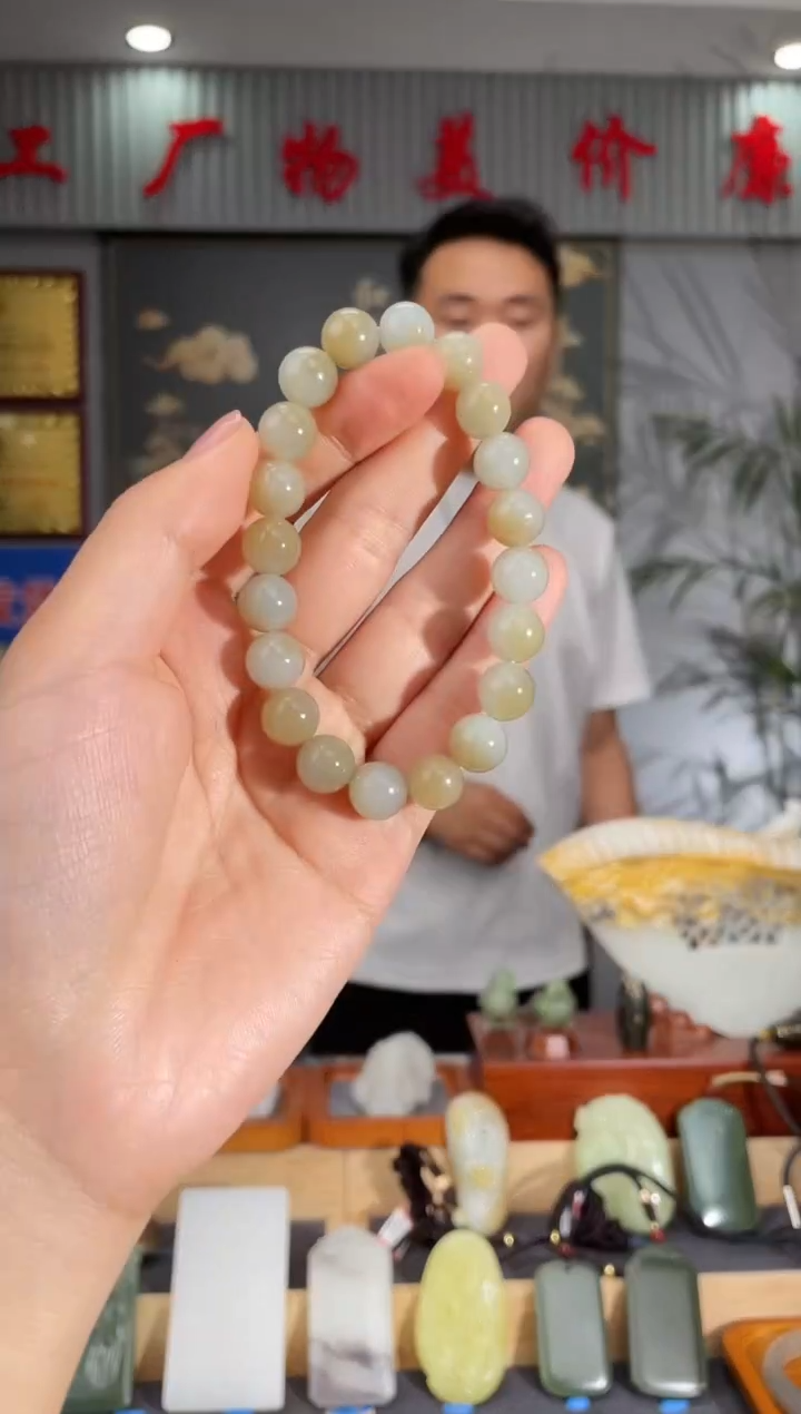 和田玉未镶嵌颈饰10